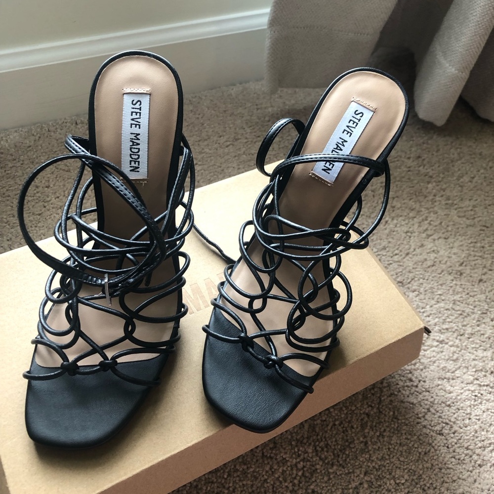 Steve Madden Bambi Black Strappy  Sandals
